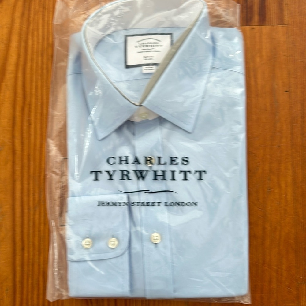 Charles Tyrwhitt Non-Iron Twill Shirt—Sky Blue (16/33)